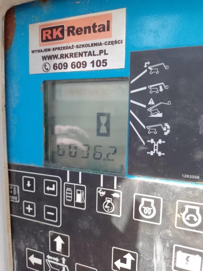 Genie Z 135/70 관절형 전동이동 리프트