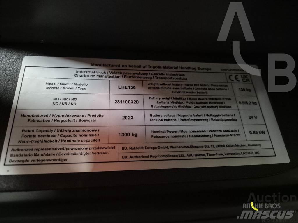 Toyota LHE130 미디엄 리프트 오더 피커