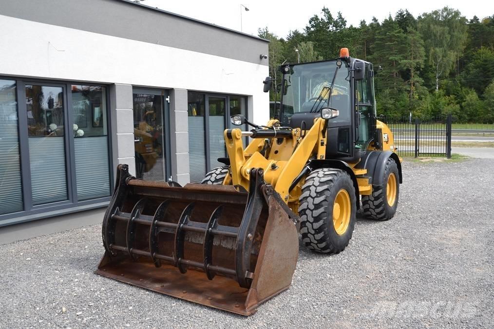 CAT 908 M  휠로우더