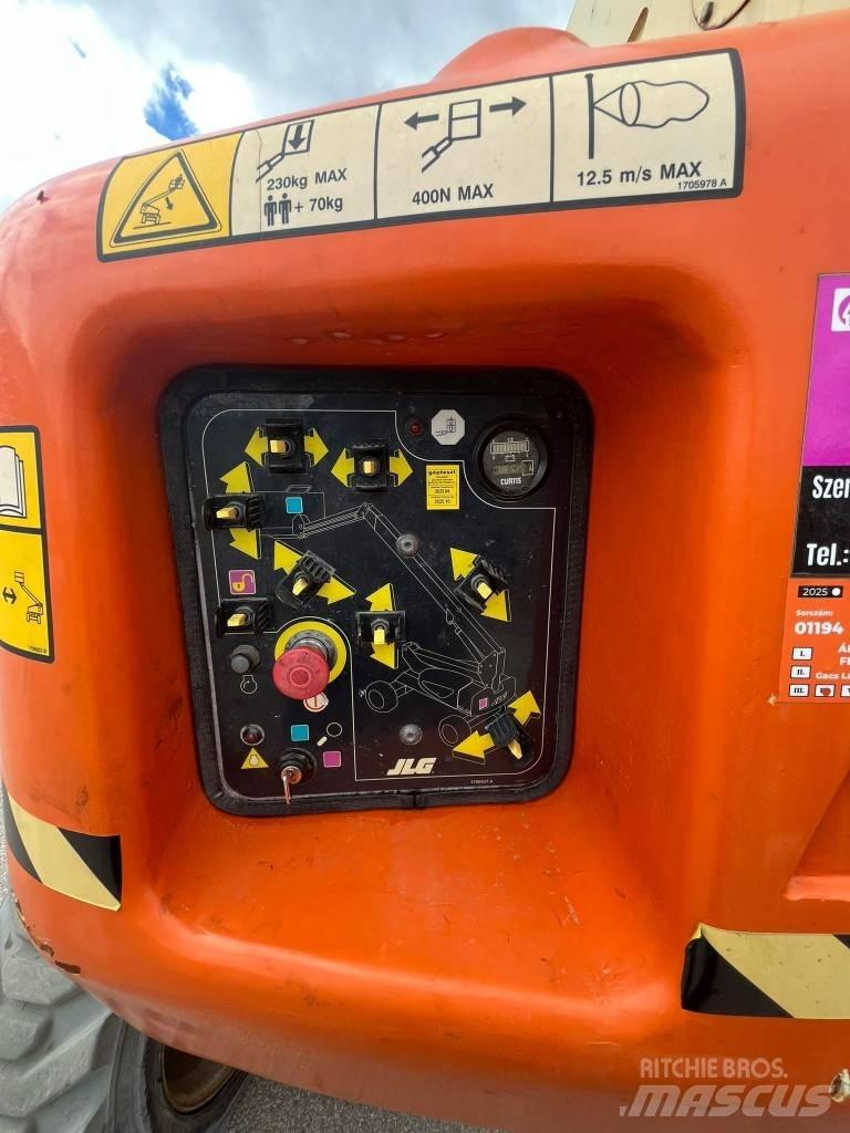 JLG M 600 JP 관절형 전동이동 리프트