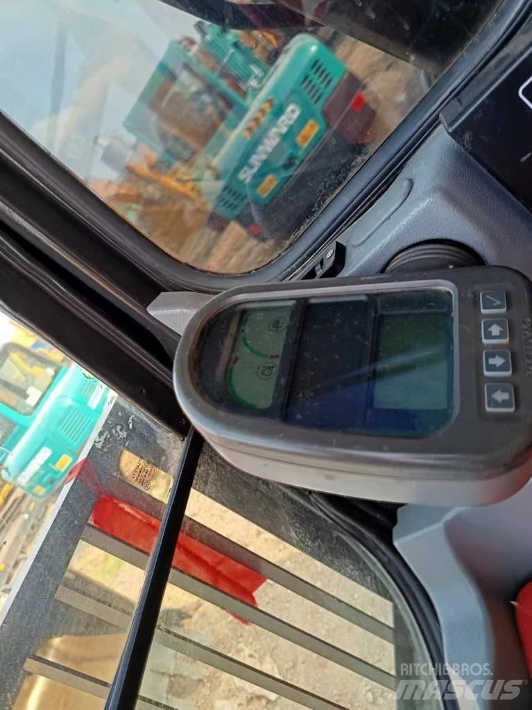 Volvo EC 140 대형 굴삭기 29톤 이상