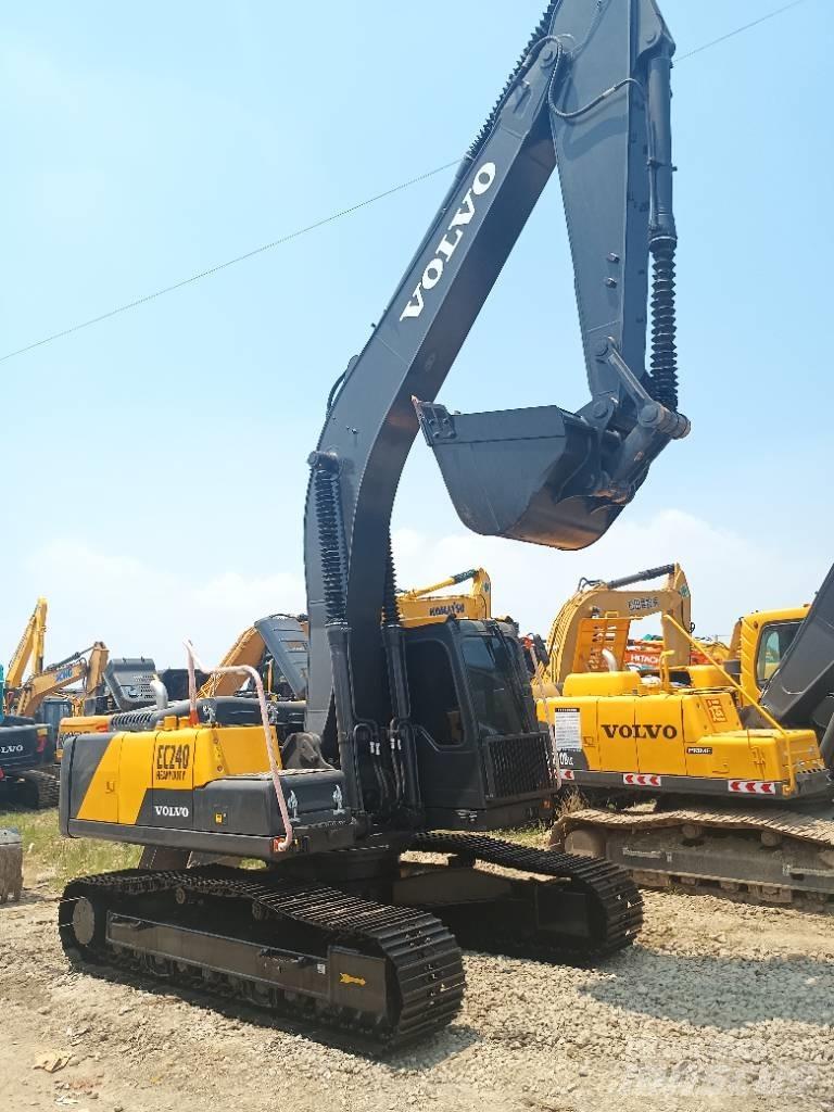 Volvo EC 240 대형 굴삭기 29톤 이상