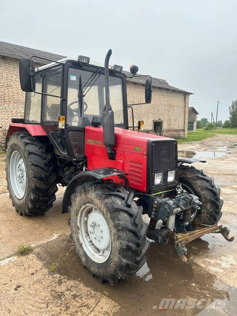 MTZ 820 트랙터
