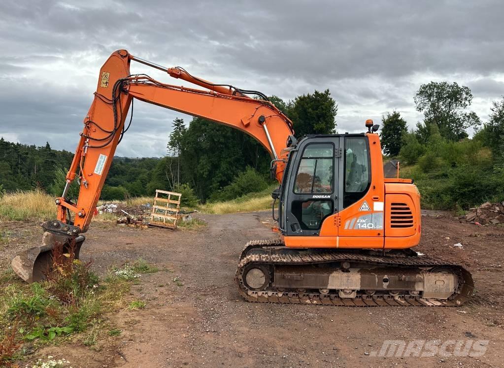 Doosan DX 140 LCR-3 대형 굴삭기 29톤 이상