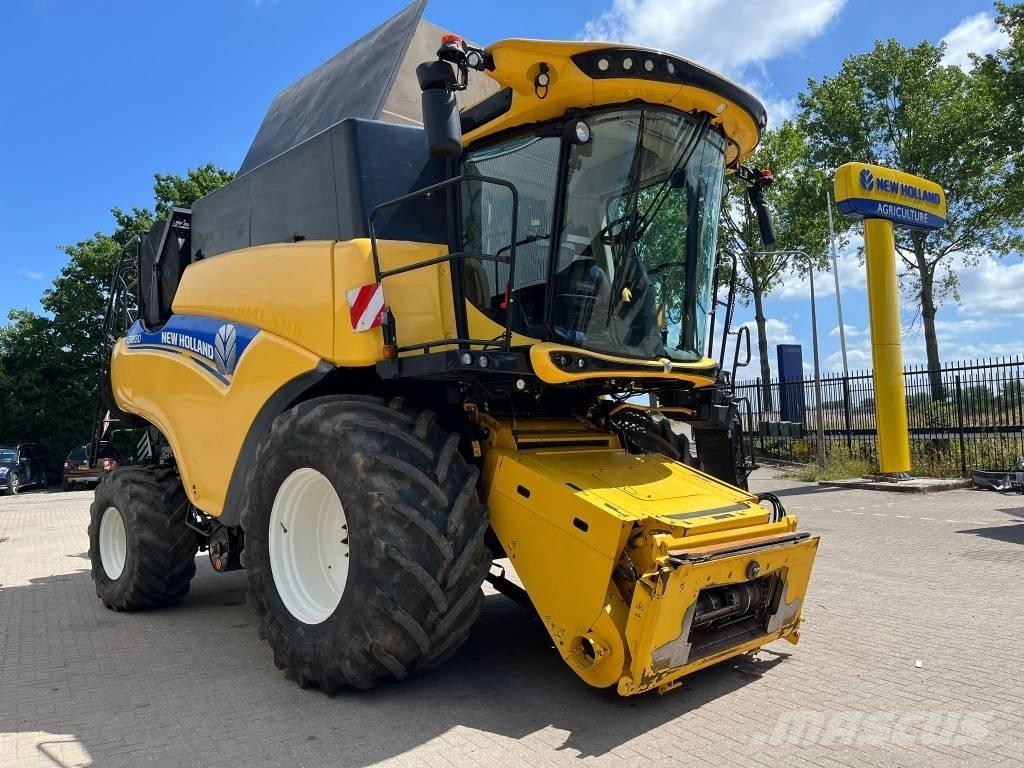 New Holland CR 8.80 콤바인 수확기