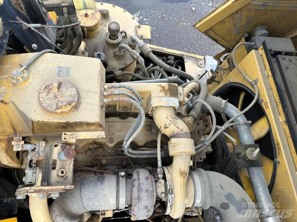 CAT D 300 E 연결식 홀러