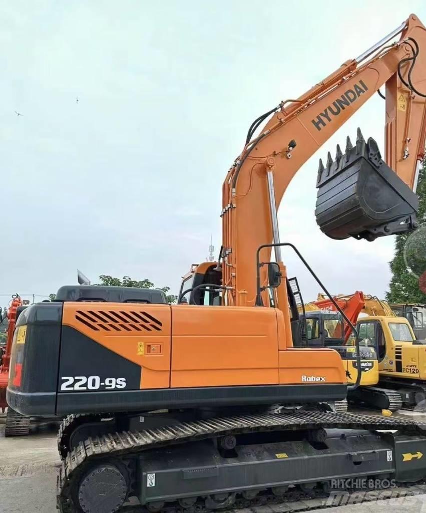 Hyundai 220-9 대형 굴삭기 29톤 이상