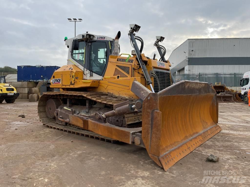 Liebherr PR 746 크롤러 도저