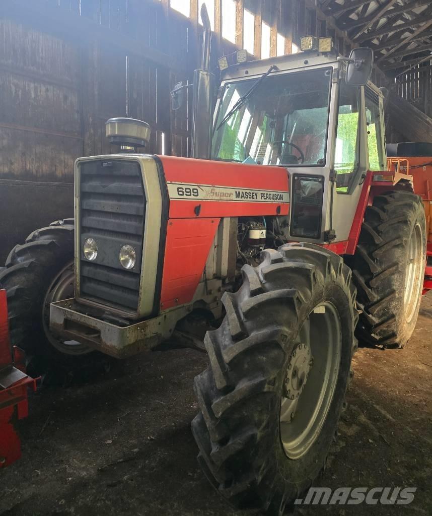 Massey Ferguson 699 트랙터