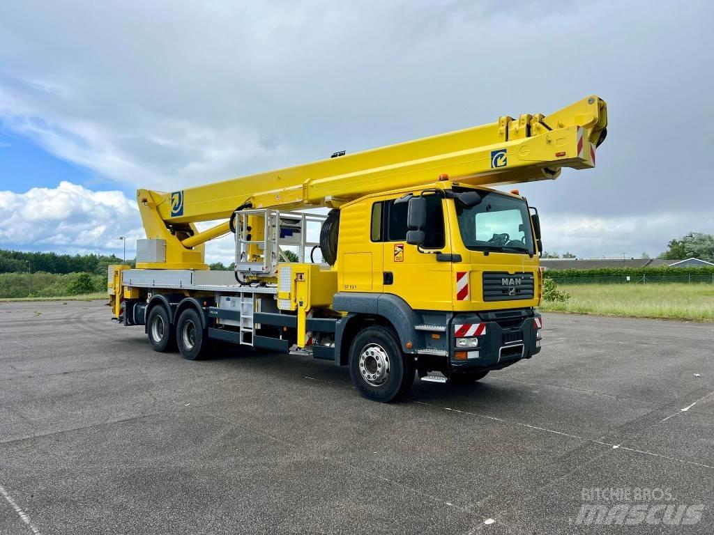 Palfinger WT 530 트럭 탑재 고소작업대