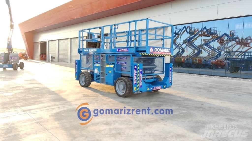 Genie GS 4390 가위형 리프트