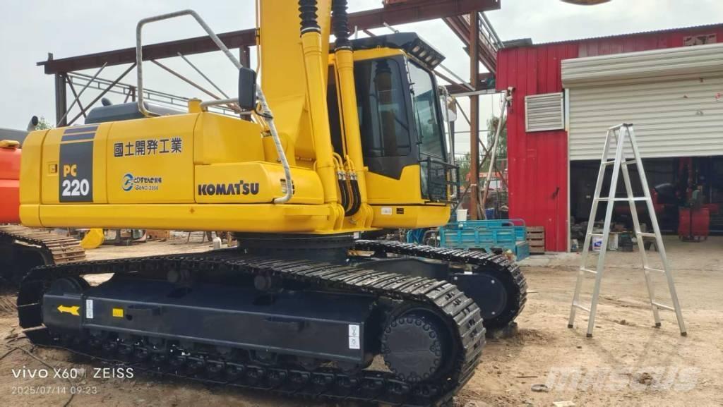 Komatsu 220 대형 굴삭기 29톤 이상
