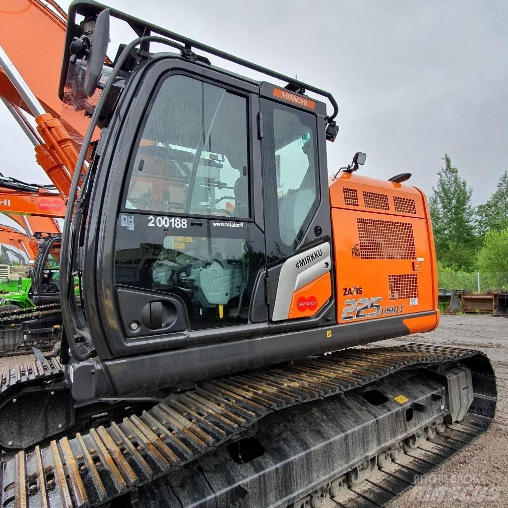 Hitachi ZX225USRLC-7 대형 굴삭기 29톤 이상