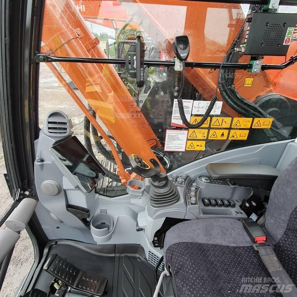 Hitachi ZX225USRLC-7 대형 굴삭기 29톤 이상