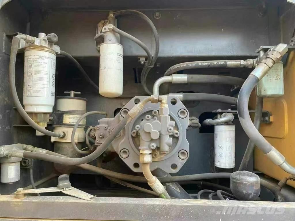 Volvo EC 350DL 대형 굴삭기 29톤 이상