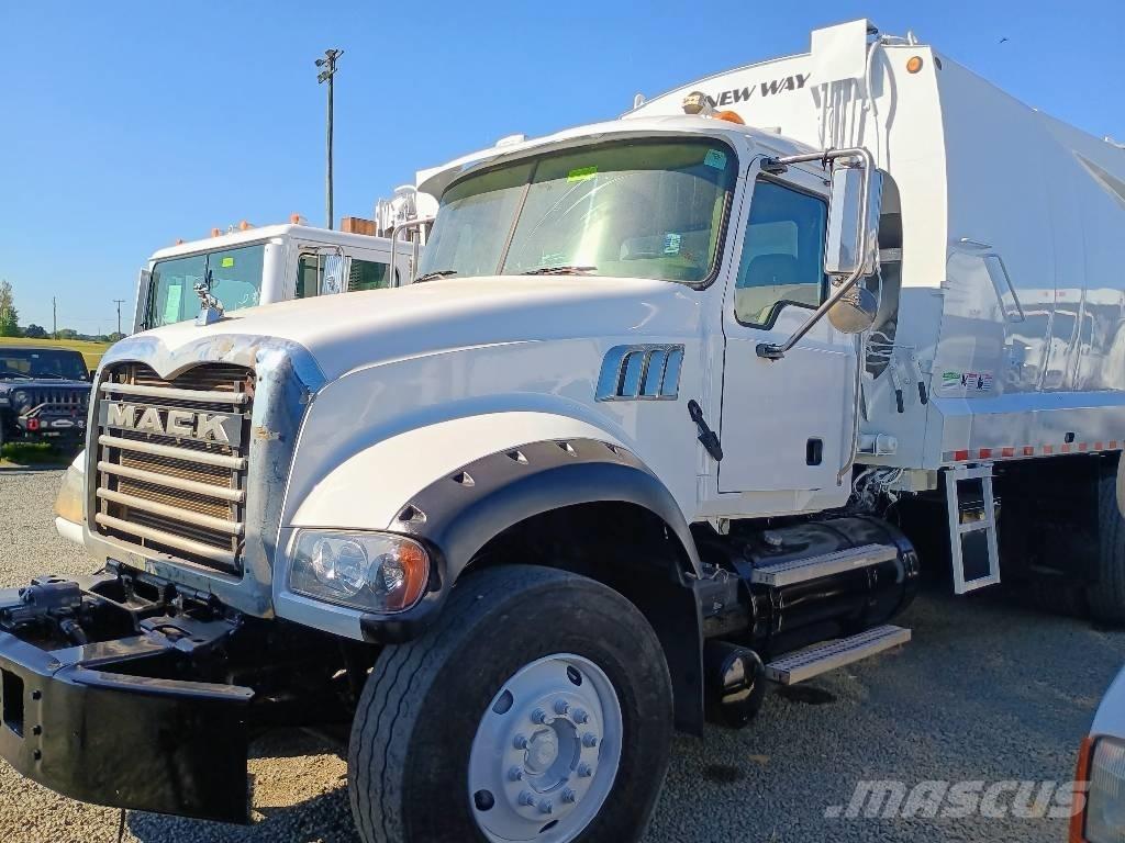 Mack GU 713 폐기물 수거 트럭