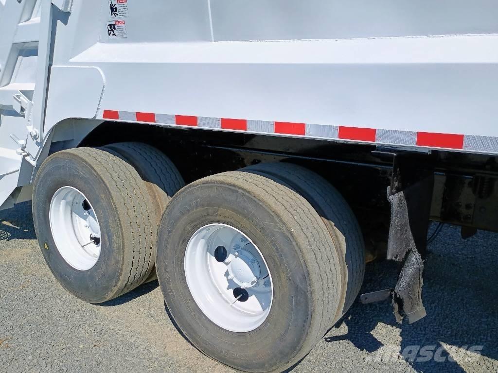 Mack GU 713 폐기물 수거 트럭
