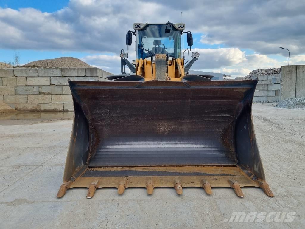 Liebherr 566 xpower  휠로우더