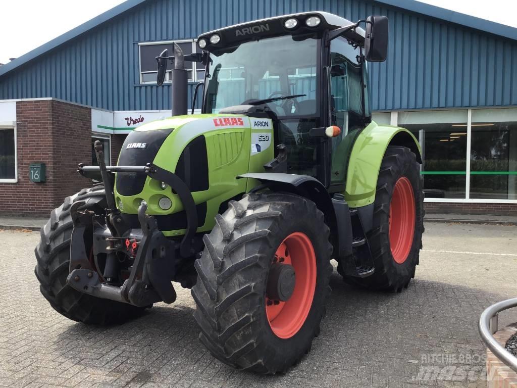 CLAAS Arion 520 CIS 트랙터