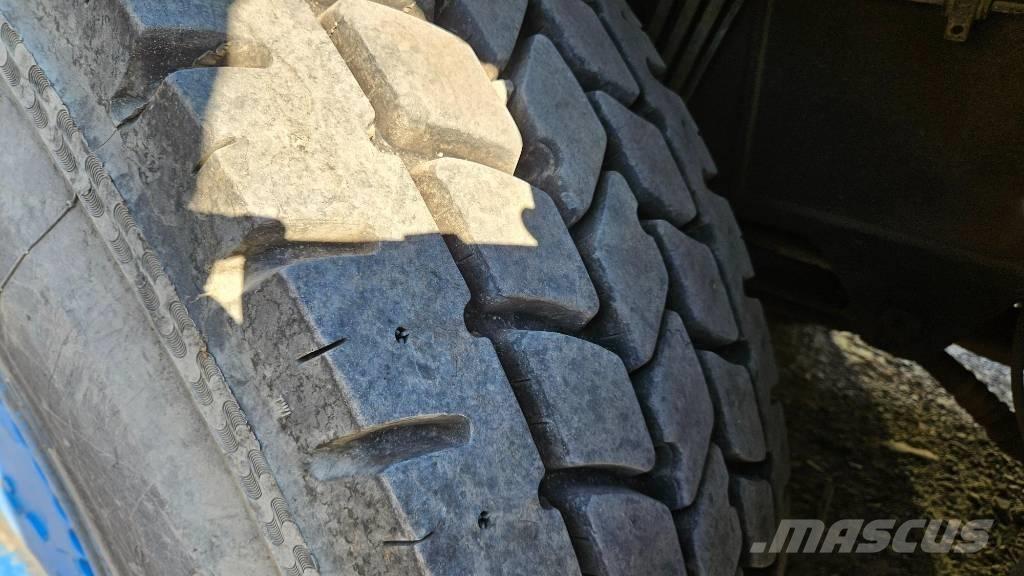 Kato SR250 R/T 크레인