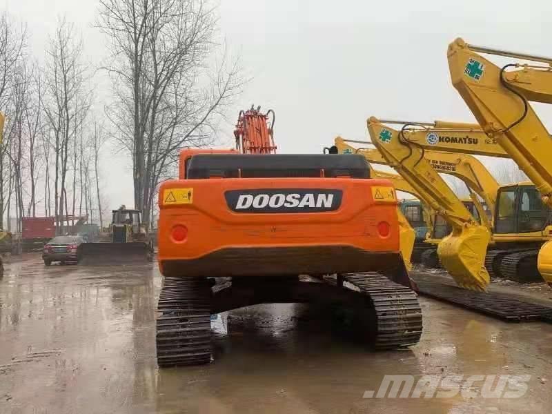 Doosan DX300LC 대형 굴삭기 29톤 이상