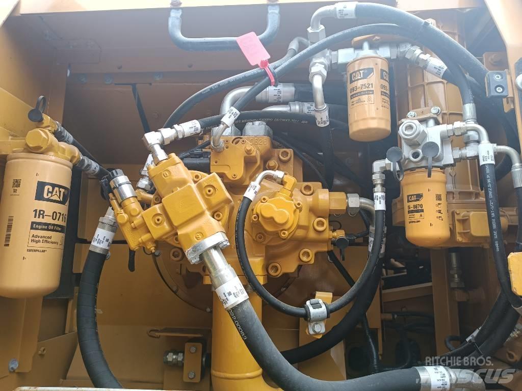 CAT 330 D 대형 굴삭기 29톤 이상