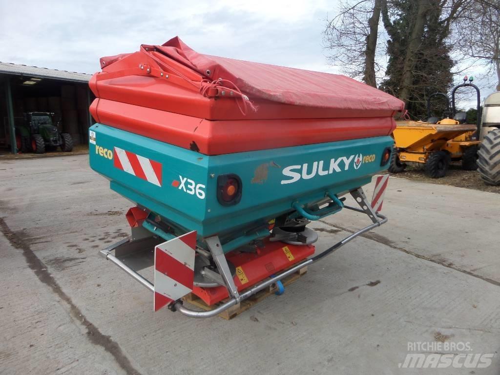 Reco SULKY X36 미네랄 살포기