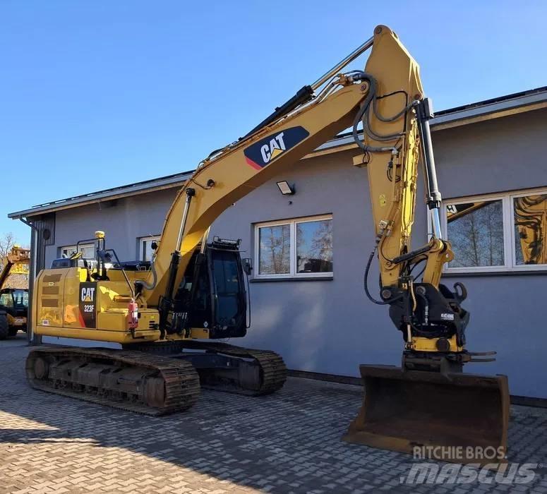 CAT 323 F L 대형 굴삭기 29톤 이상