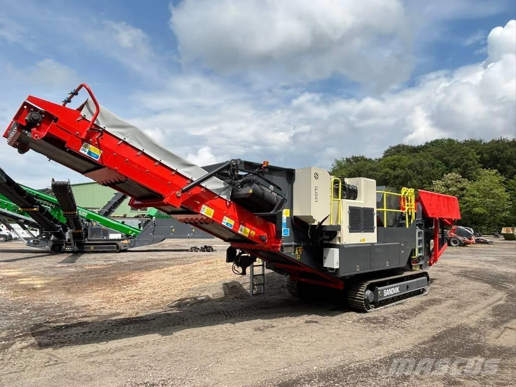 Sandvik QJ 241 이동식 분쇄기
