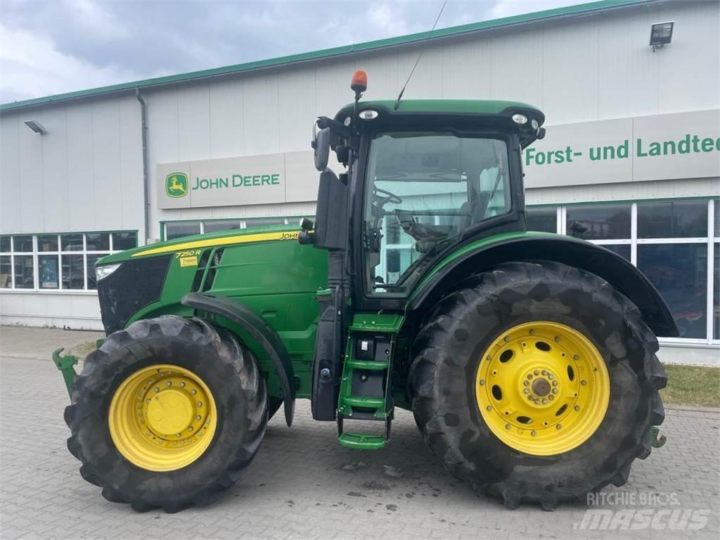 John Deere 7250R 트랙터