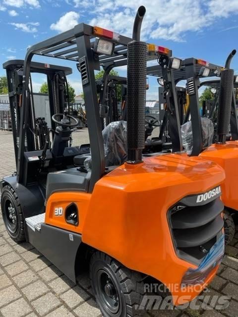 Doosan D30NXP 디젤 지게차