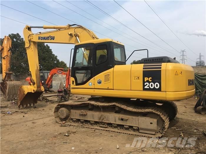 Komatsu PC 200-7 대형 굴삭기 29톤 이상