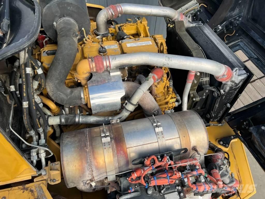 CAT 735 | 735B 연결식 홀러