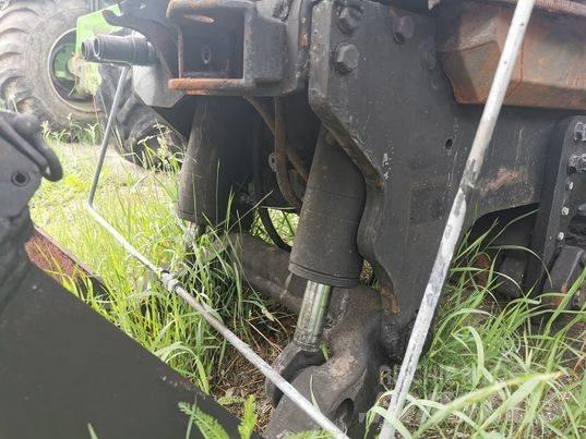 Valtra T 151 WOM 붐 및 디퍼