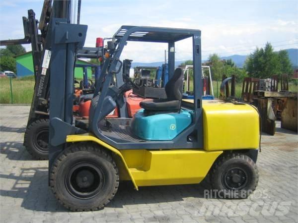 Komatsu FG50T-1E1 경량 리프터
