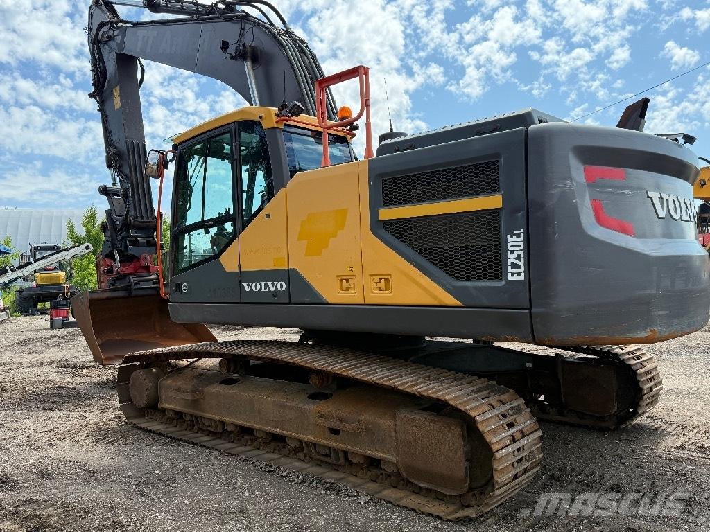 Volvo EC 250 E 대형 굴삭기 29톤 이상