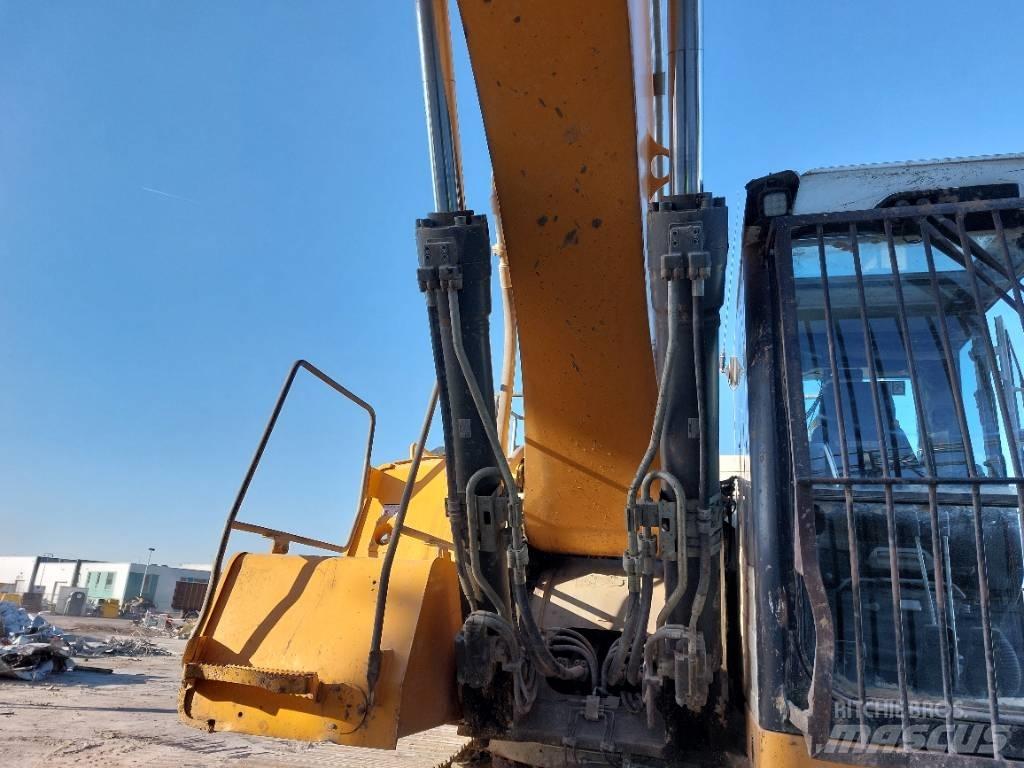 Liebherr R 946 대형 굴삭기 29톤 이상