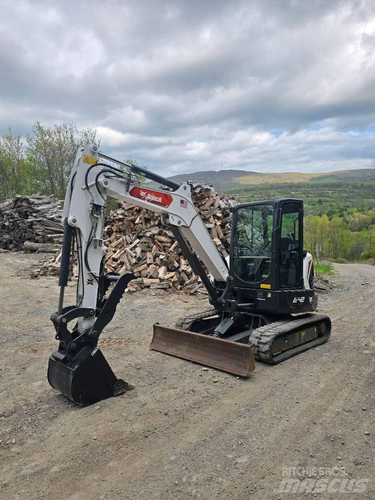 Bobcat E42 소형 굴삭기 7톤 미만