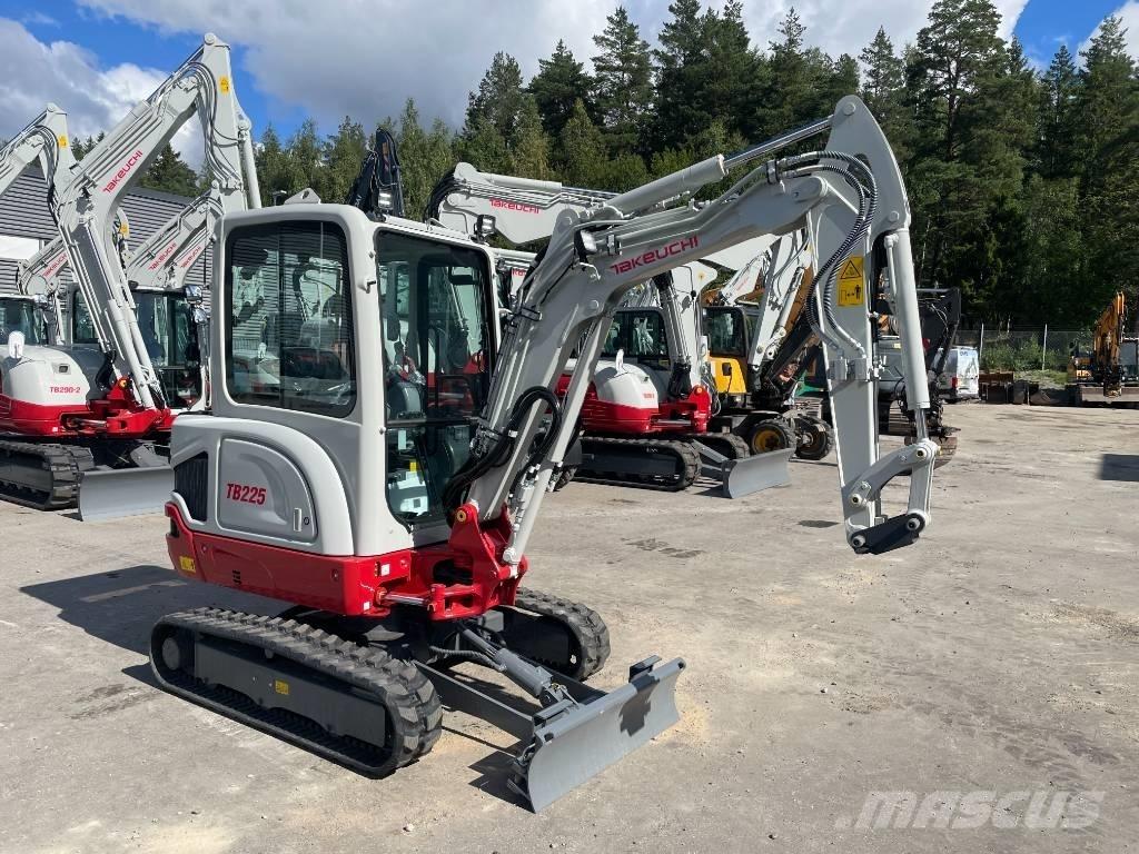 Takeuchi TB 225 소형 굴삭기 7톤 미만