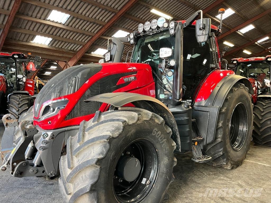 Valtra T235 트랙터