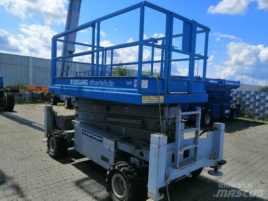 Liftlux SL 108 D 4x4 가위형 리프트