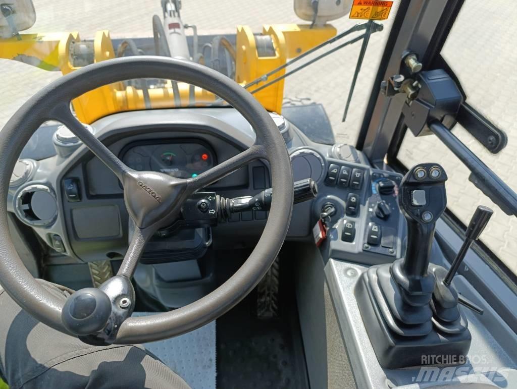 Volvo L 25 F  휠로우더