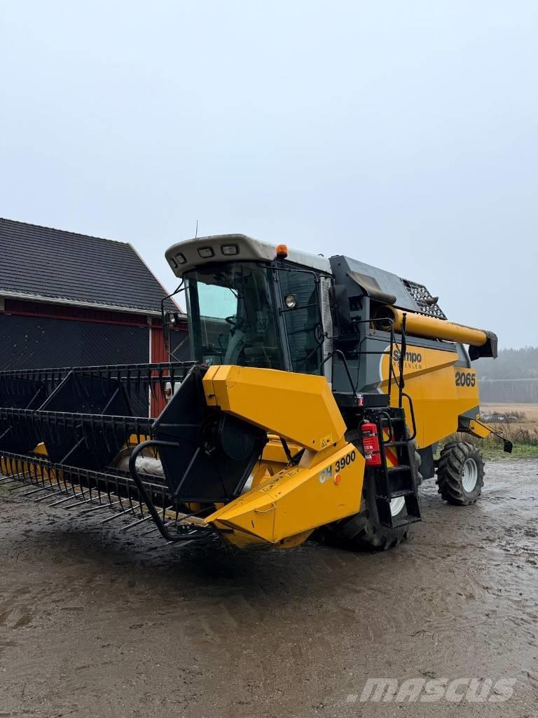 Sampo-Rosenlew 2065 콤바인 수확기