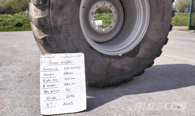 Alliance 800/60R32 타이어, 휠 및 림