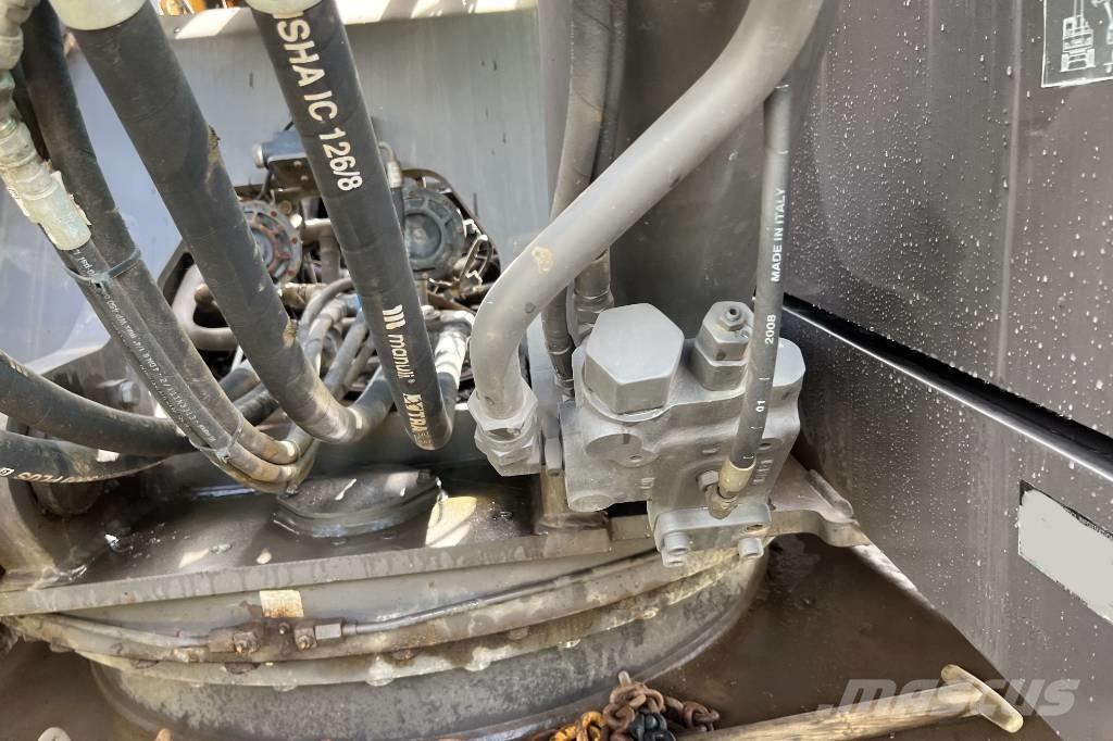 Volvo EC 240 C L 대형 굴삭기 29톤 이상