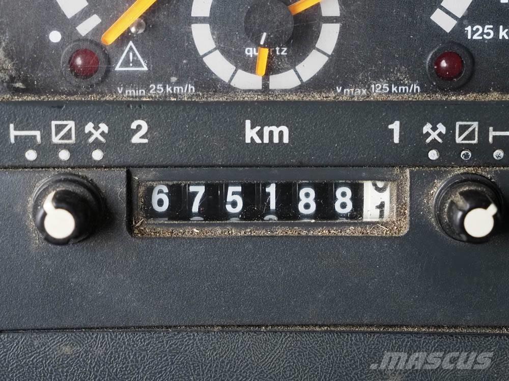 Scania 94 D 260 플랫베드/드롭사이드 트럭