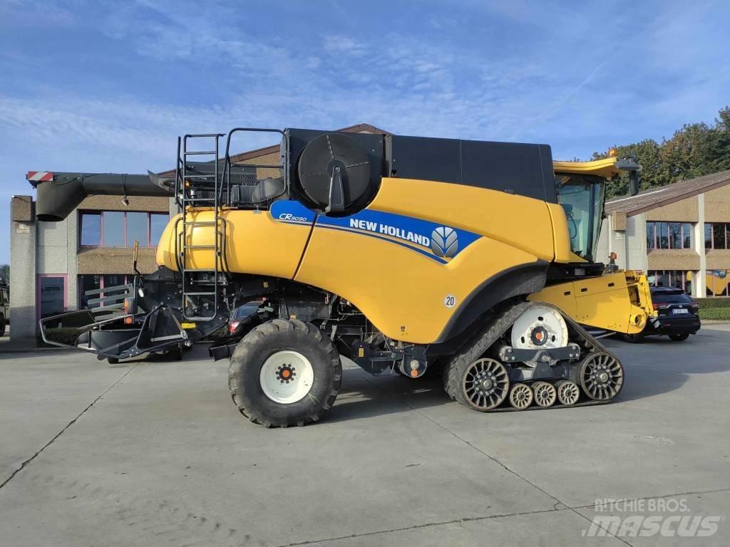 New Holland CR 9090 콤바인 수확기