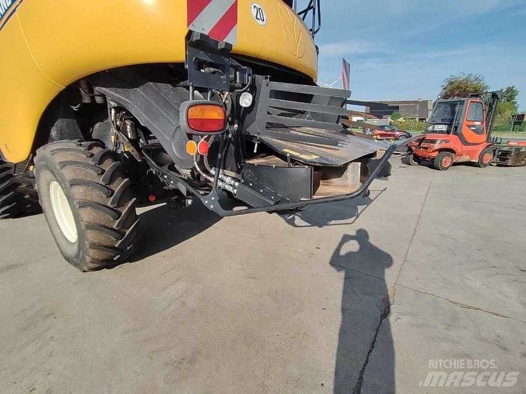 New Holland CR 9090 콤바인 수확기