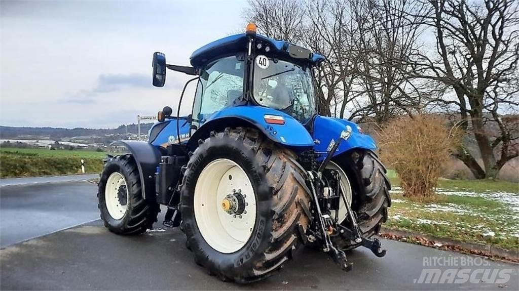 New Holland T7.260 트랙터