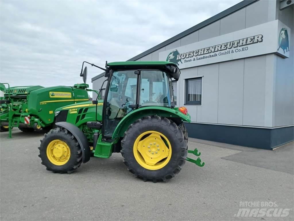 John Deere 5058E 트랙터